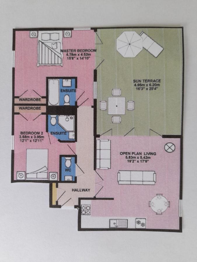 Somerford Keynes Crow'S Nest Penthouse Apartment With Free Spa Access מראה חיצוני תמונה